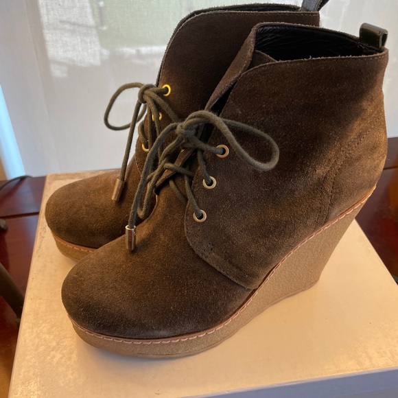 Tory Burch women’s boots - Picture 4 of 4